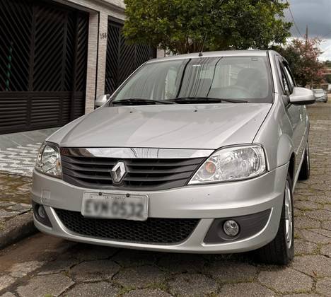 RENAULT LOGAN 1.6 EXPRESSION 8V FLEX 4P MANUAL